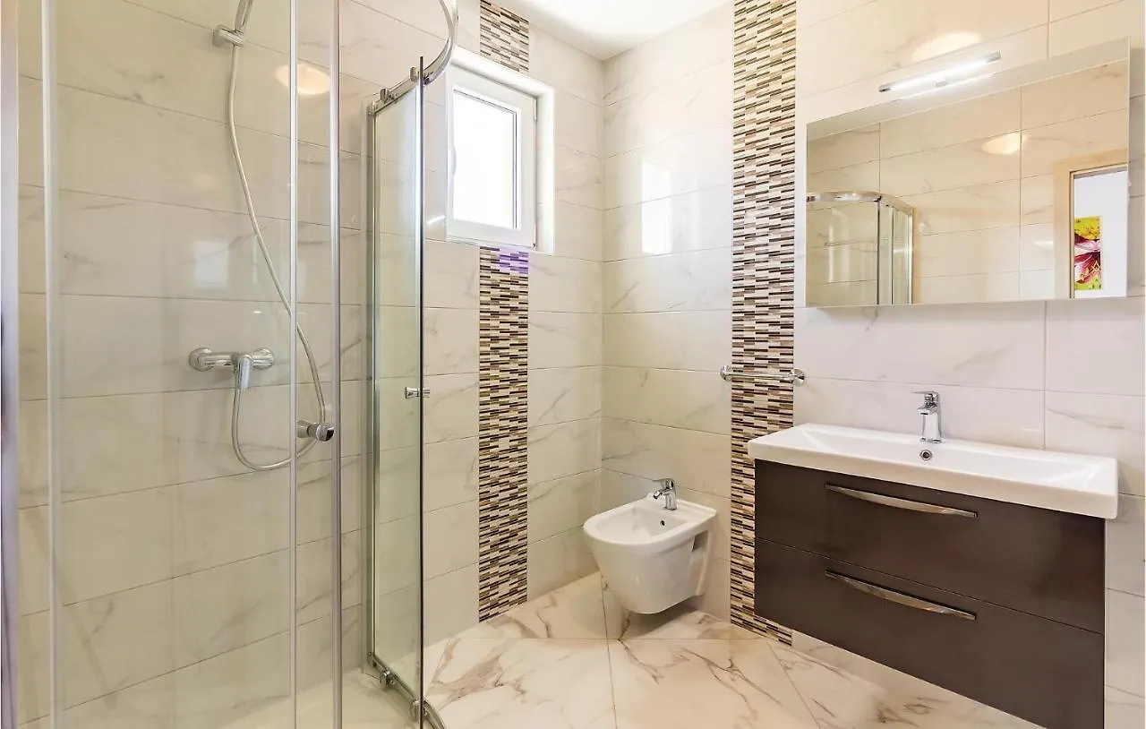 Gorgeous Apartment In Medulin With House Sea View